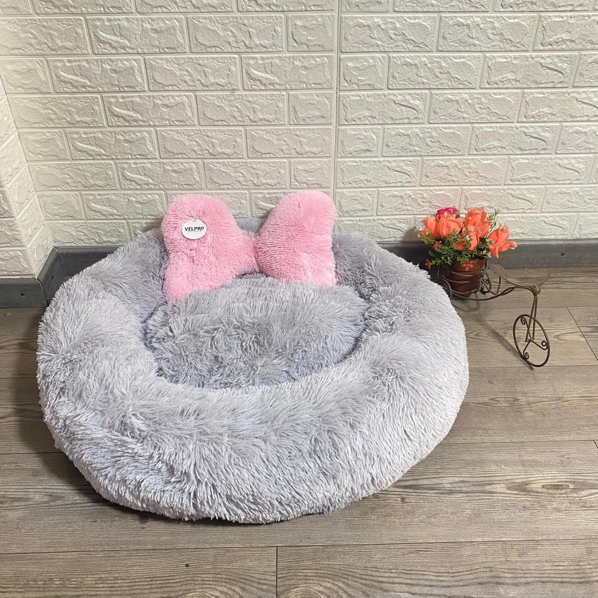 Cama Donna Antiestrés-Gris/ Cojín Rosa